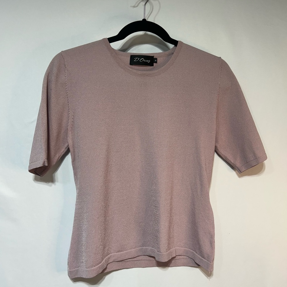 Fitted Pink (mauve) Short Sleeve shirt.
